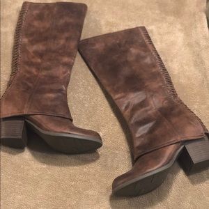 LUNDRY Boots by FERGIE